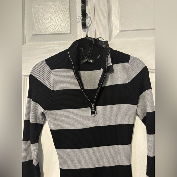 Fashion Nova Black and Gray Striped Long Sleeve Dress - Picture 4 of 5